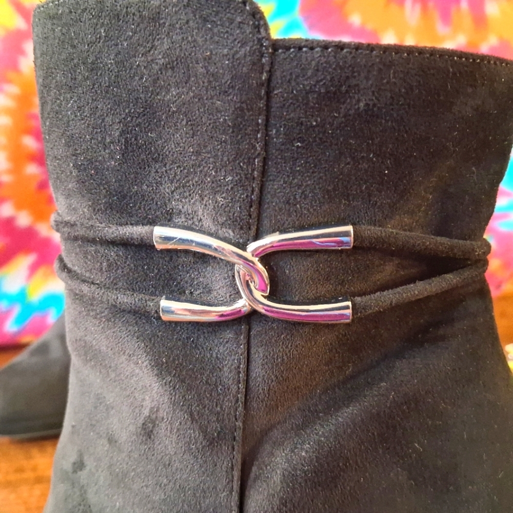 Impo Black Suede Leather Ankle Boots Side Zipper Heeled Silver Buckle Accent 10 - Picture 11 of 14